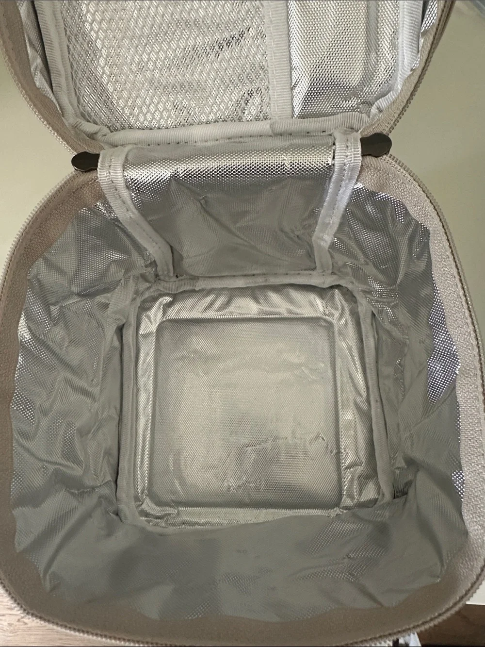 LocknLock 4 Piece Insulated Lunch Bag Set